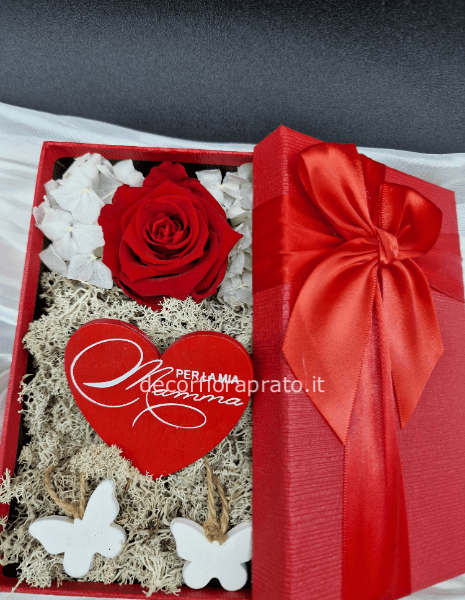 Rosa stabilizzata per la mamma 